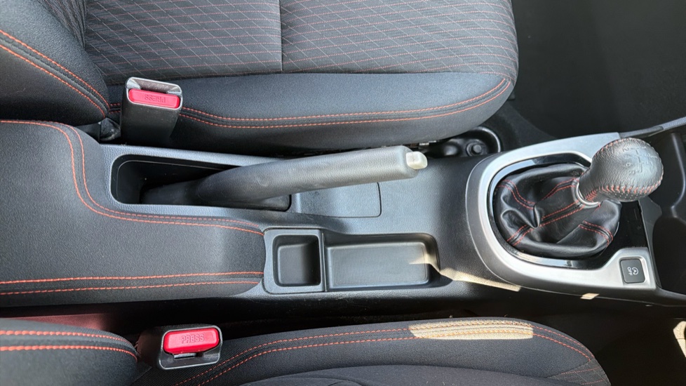 Honda Jazz 1.5 i-VTEC Sport 5dr Petrol Hatchback - Image 32