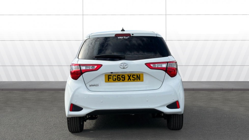 Toyota Yaris 1.5 VVT-i Y20 5dr [Bi-tone] Petrol Hatchback - Image 6