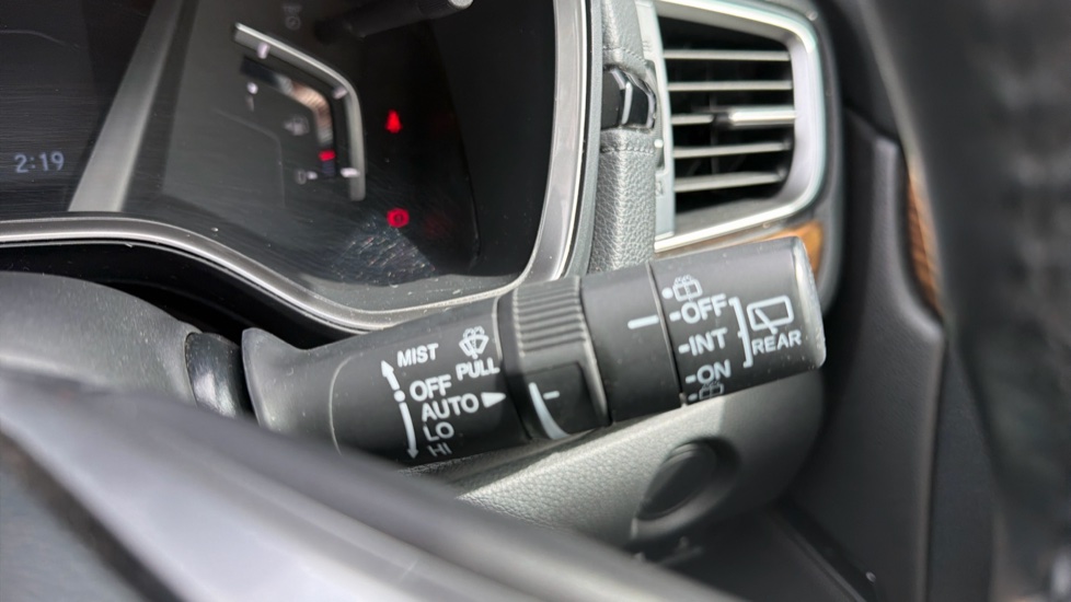 Honda CR-V 1.5 VTEC Turbo SE 5dr 2WD Petrol Estate - Image 23