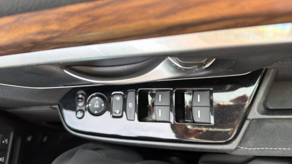 Honda CR-V 1.5 VTEC Turbo SE 5dr 2WD Petrol Estate - Image 25