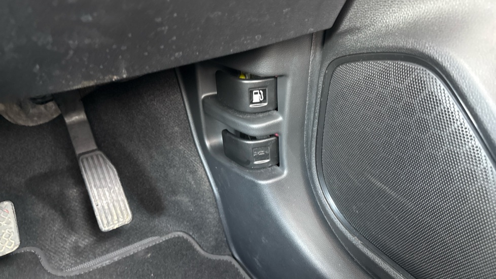 Honda Jazz 1.3 i-VTEC EX 5dr CVT Petrol Hatchback - Image 32