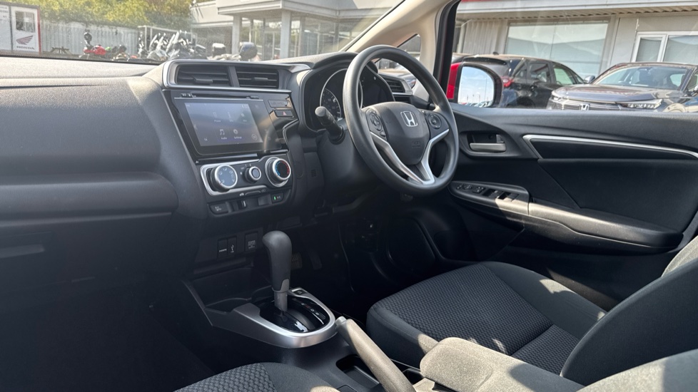 Honda Jazz 1.3 i-VTEC SE 5dr CVT Petrol Hatchback - Image 9
