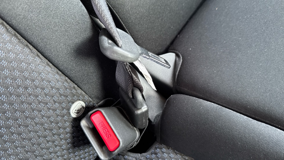 Honda Jazz 1.3 i-VTEC SE 5dr CVT Petrol Hatchback - Image 17
