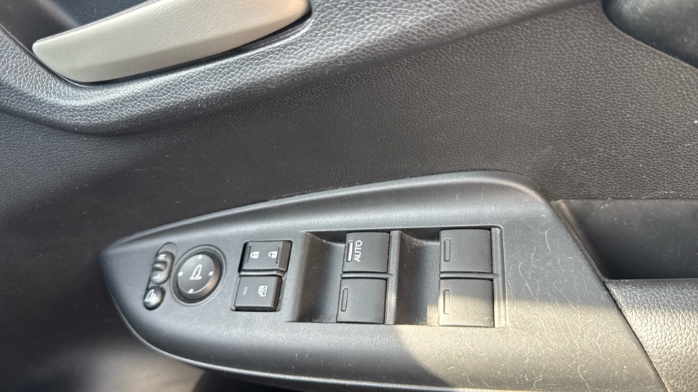 Honda Jazz 1.3 i-VTEC SE 5dr CVT Petrol Hatchback - Image 26