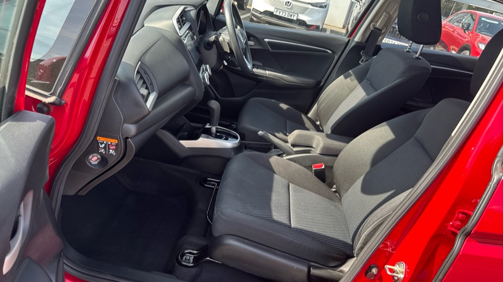Honda Jazz 1.3 i-VTEC SE 5dr CVT Petrol Hatchback - Image 46