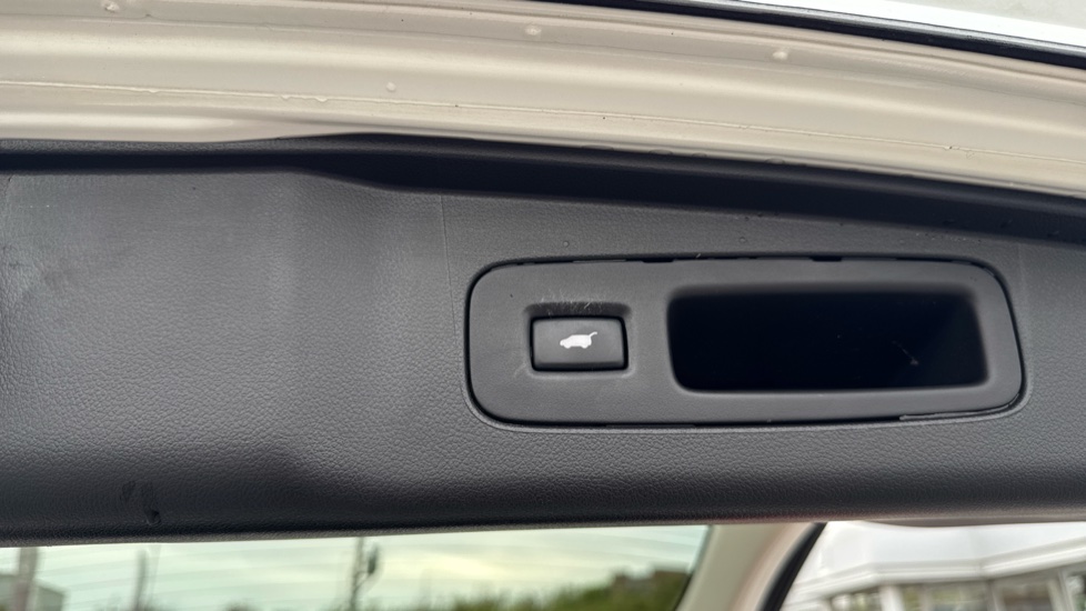 Honda CR-V 2.0 i-VTEC EX 5dr Auto Petrol Estate - Image 26
