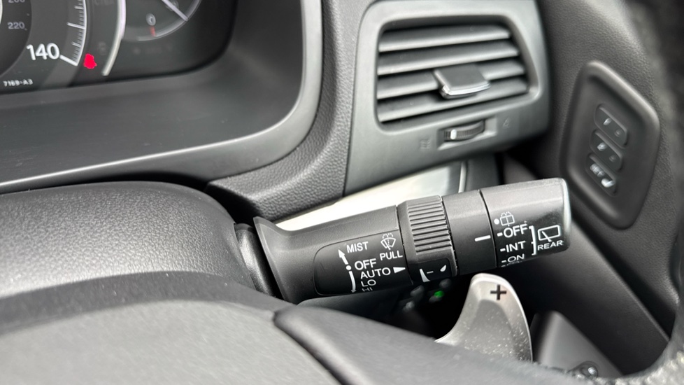 Honda CR-V 2.0 i-VTEC EX 5dr Auto Petrol Estate - Image 28