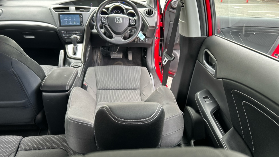 Honda Civic 1.8 i-VTEC SE Plus 5dr Auto [Nav] Petrol Hatchback - Image 10