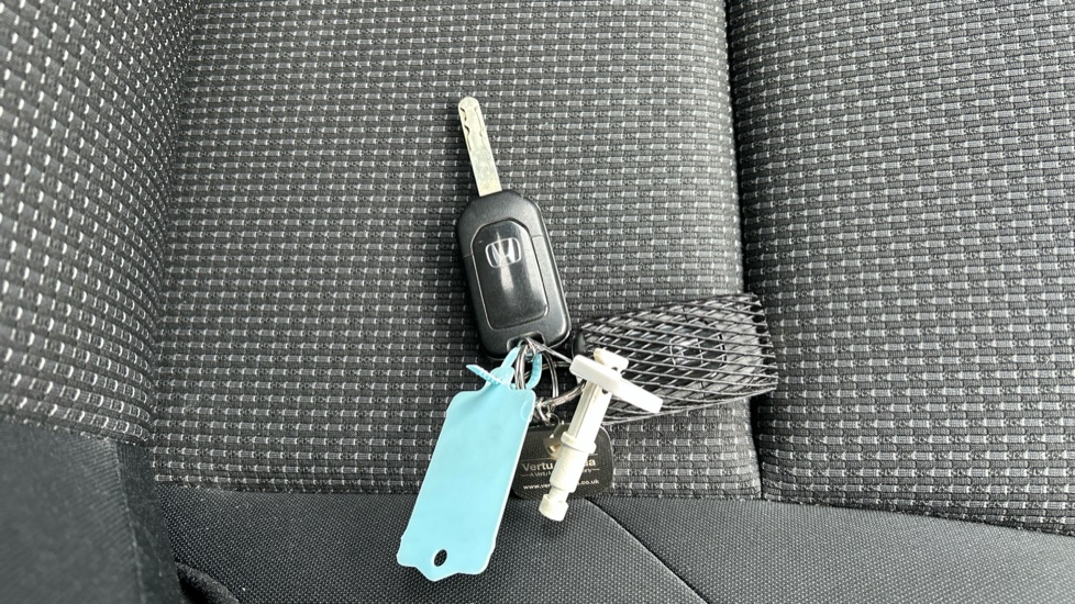 Honda Civic 1.8 i-VTEC SE Plus 5dr Auto [Nav] Petrol Hatchback - Image 20