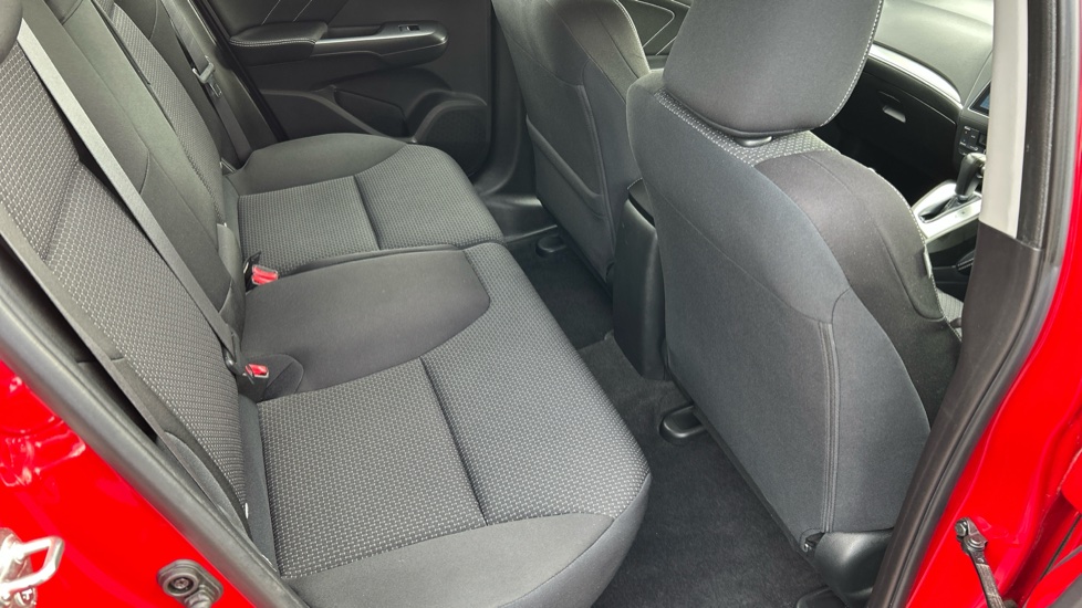 Honda Civic 1.8 i-VTEC SE Plus 5dr Auto [Nav] Petrol Hatchback - Image 32