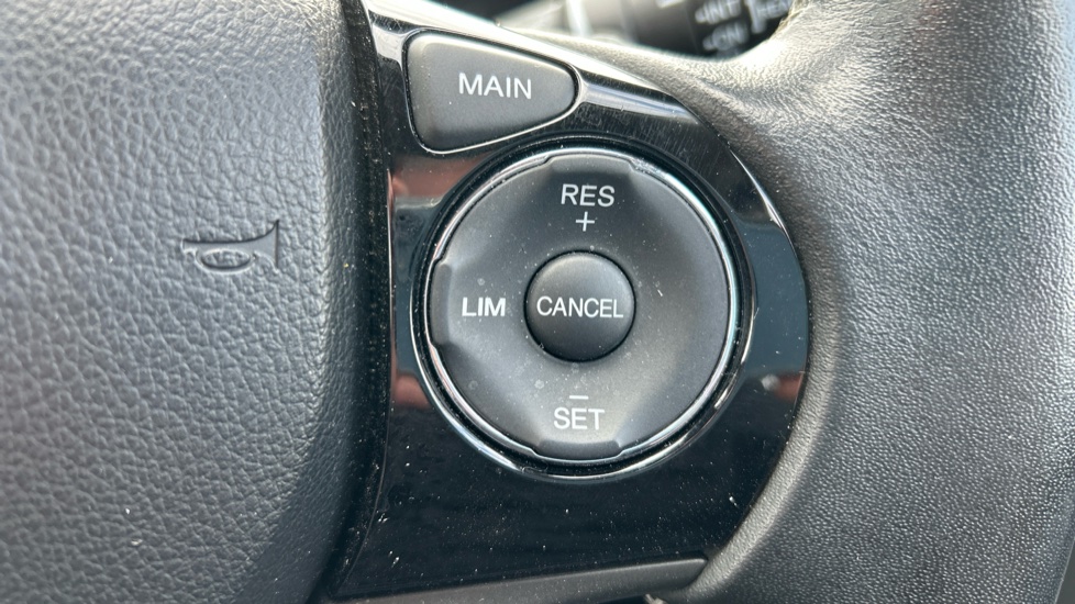 Honda Civic 1.8 i-VTEC SE Plus 5dr Auto [Nav] Petrol Hatchback - Image 35