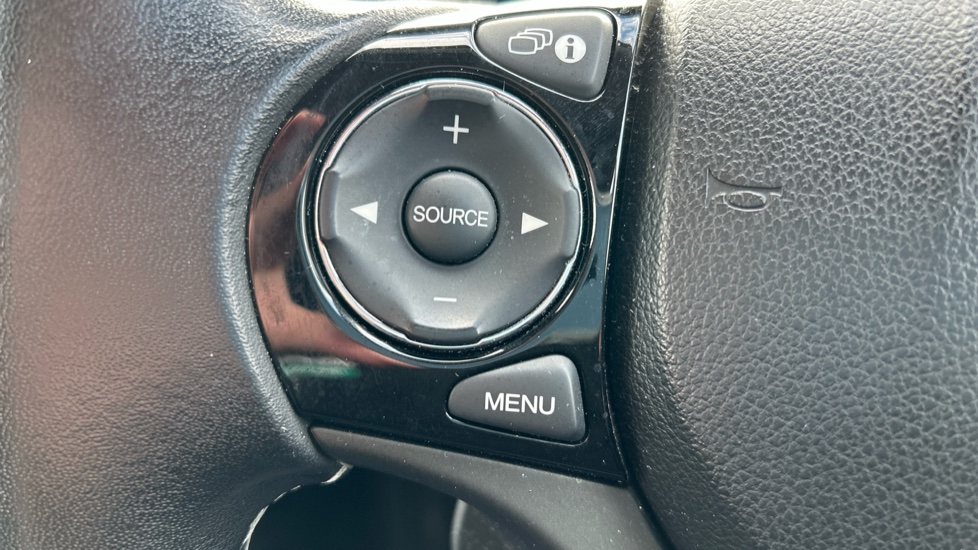 Honda Civic 1.8 i-VTEC SE Plus 5dr Auto [Nav] Petrol Hatchback - Image 38