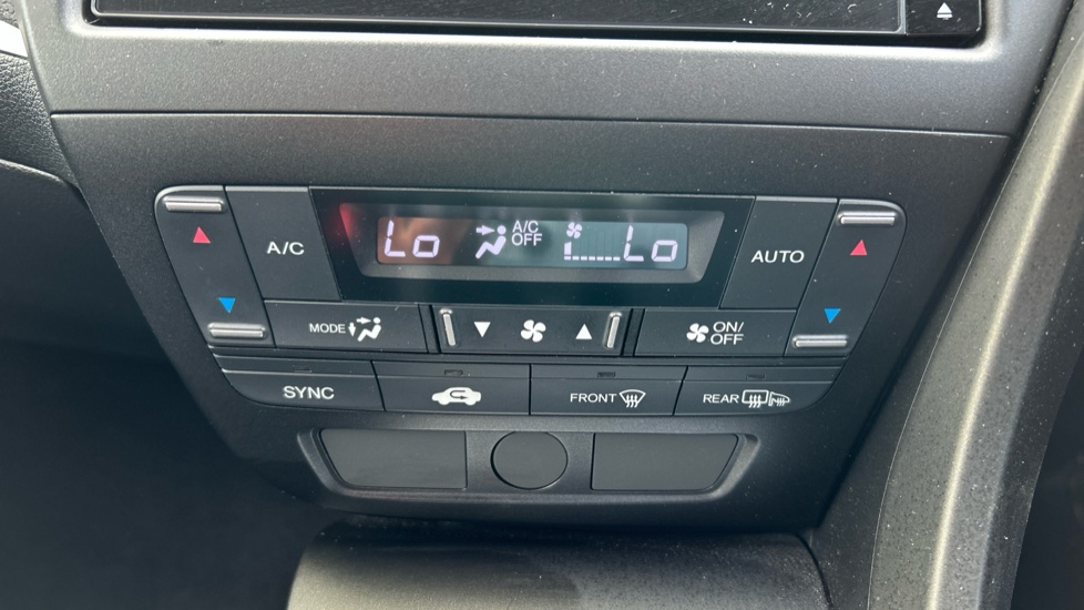 Honda Civic 1.8 i-VTEC SE Plus 5dr Auto [Nav] Petrol Hatchback - Image 44