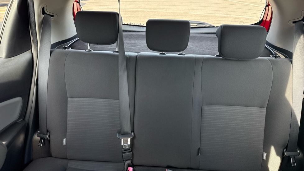 Toyota Yaris 1.0 VVT-i Active 5dr Petrol Hatchback - Image 15