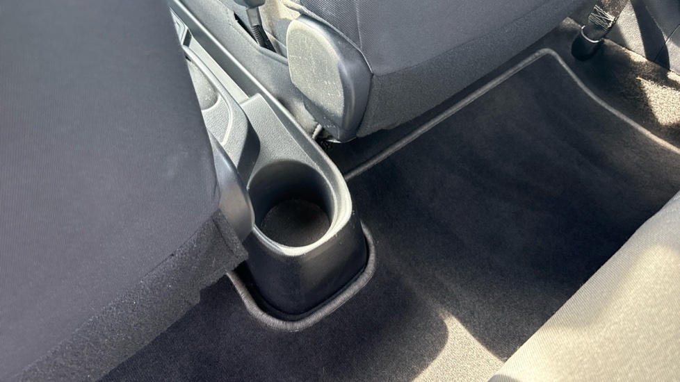 Toyota Yaris 1.0 VVT-i Active 5dr Petrol Hatchback - Image 25