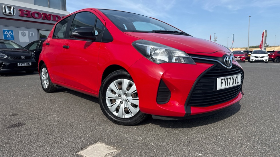 Toyota Yaris 1.0 VVT-i Active 5dr Petrol Hatchback - Image 34