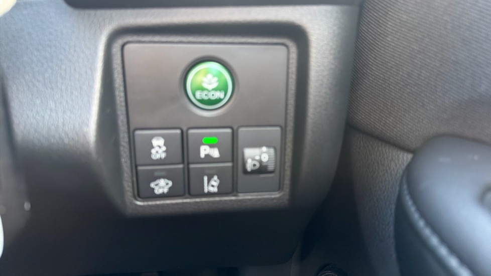 Honda HR-V 1.5 i-VTEC SE CVT 5dr Petrol Hatchback - Image 32