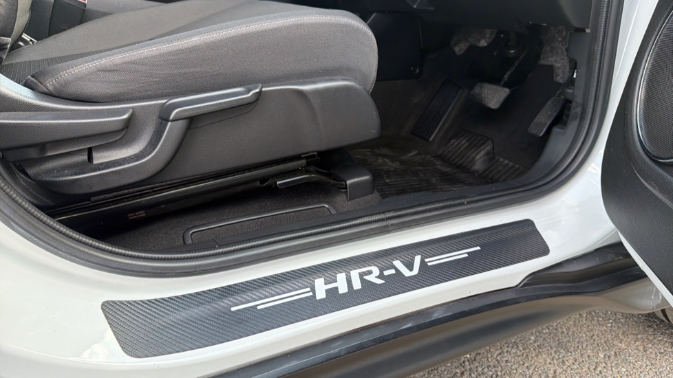Honda HR-V 1.5 i-VTEC SE CVT 5dr Petrol Hatchback - Image 34