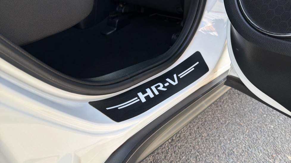 Honda HR-V 1.5 i-VTEC SE CVT 5dr Petrol Hatchback - Image 42