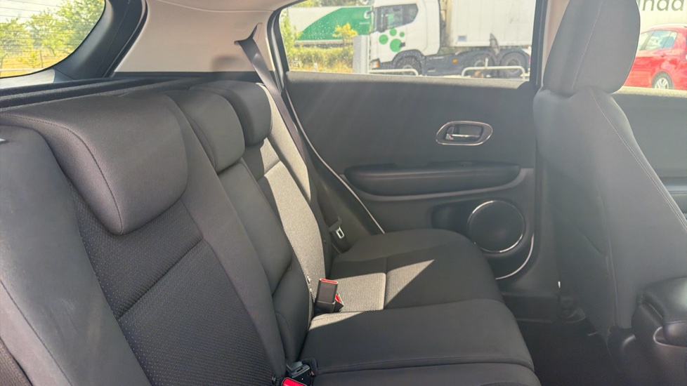 Honda HR-V 1.5 i-VTEC SE CVT 5dr Petrol Hatchback - Image 44