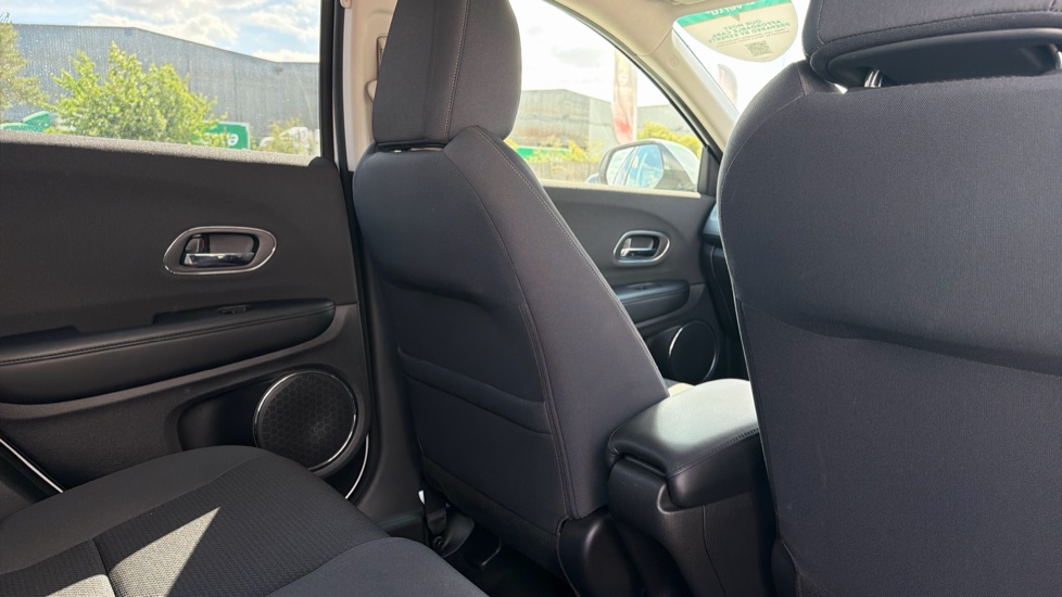 Honda HR-V 1.5 i-VTEC SE CVT 5dr Petrol Hatchback - Image 45