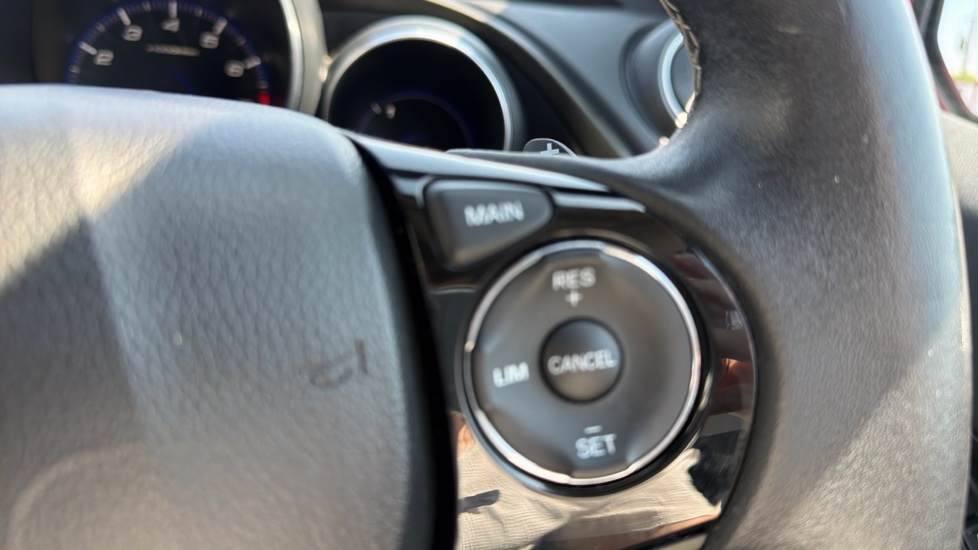 Honda Civic 1.8 i-VTEC SE Plus 5dr Auto [Nav] Petrol Hatchback - Image 22
