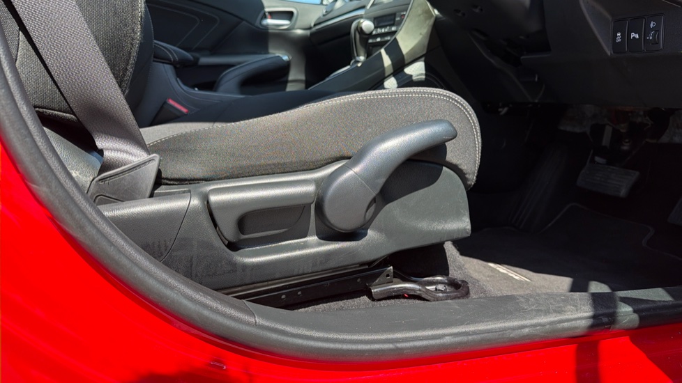 Honda Civic 1.8 i-VTEC SE Plus 5dr Auto [Nav] Petrol Hatchback - Image 33