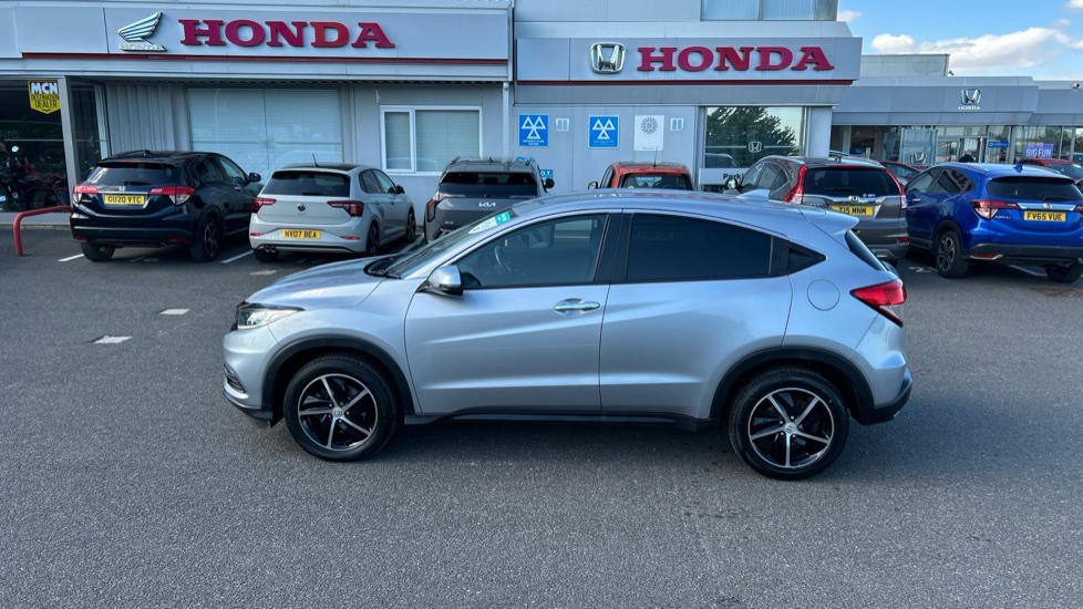 Honda HR-V 1.5 i-VTEC SE 5dr Petrol Hatchback - Image 24