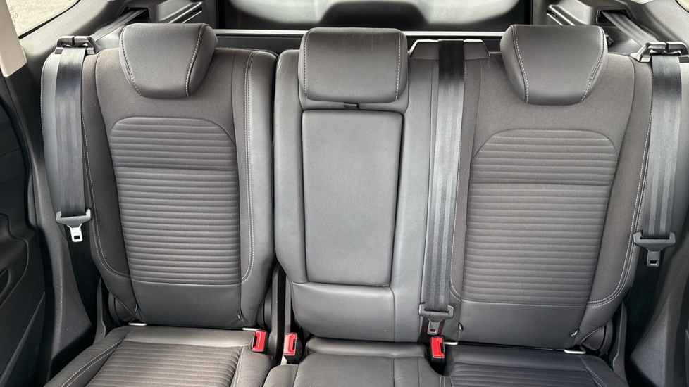 Ford Kuga 1.5 TDCi Titanium Edition 5dr 2WD Diesel Estate - Image 15