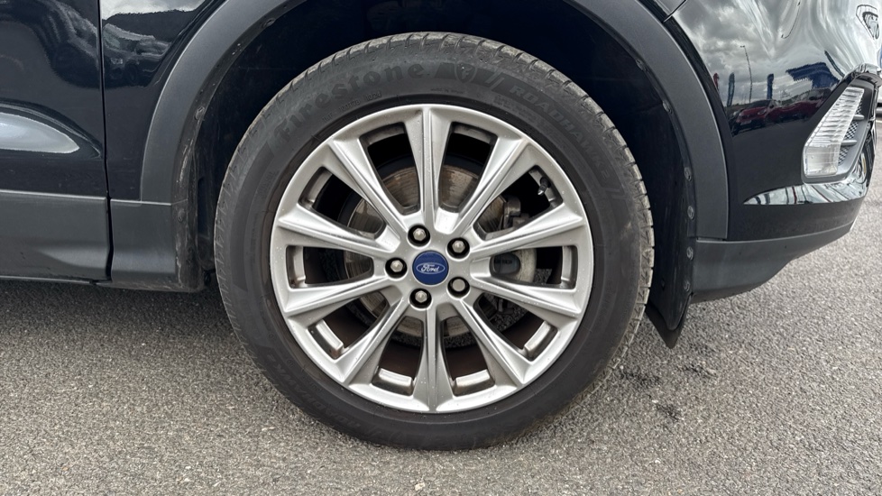 Ford Kuga 1.5 TDCi Titanium Edition 5dr 2WD Diesel Estate - Image 23