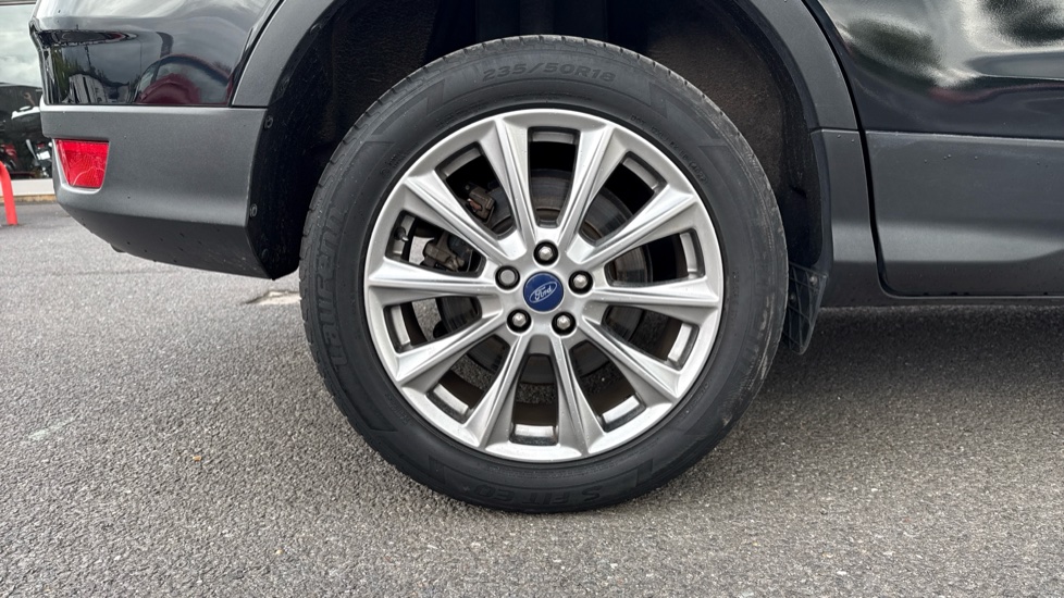 Ford Kuga 1.5 TDCi Titanium Edition 5dr 2WD Diesel Estate - Image 31