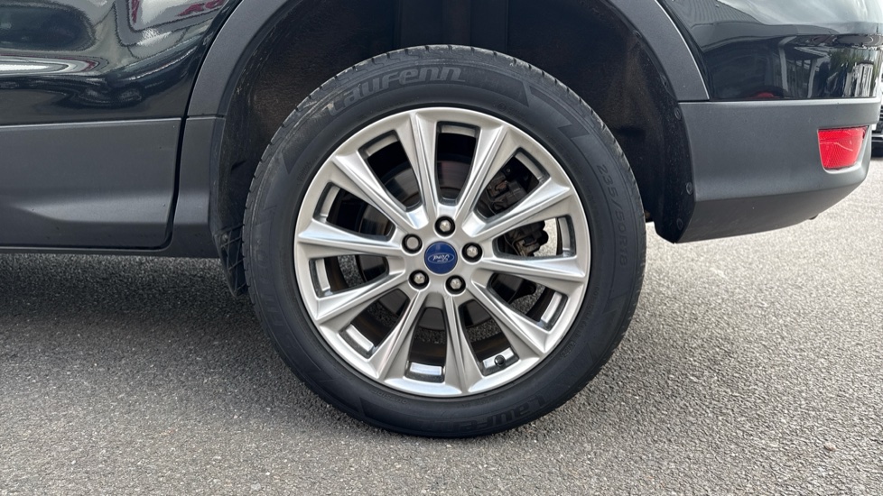 Ford Kuga 1.5 TDCi Titanium Edition 5dr 2WD Diesel Estate - Image 32