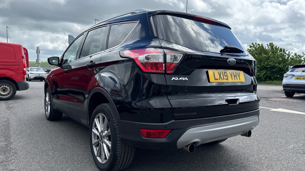 Ford Kuga 1.5 TDCi Titanium Edition 5dr 2WD Diesel Estate - Image 36