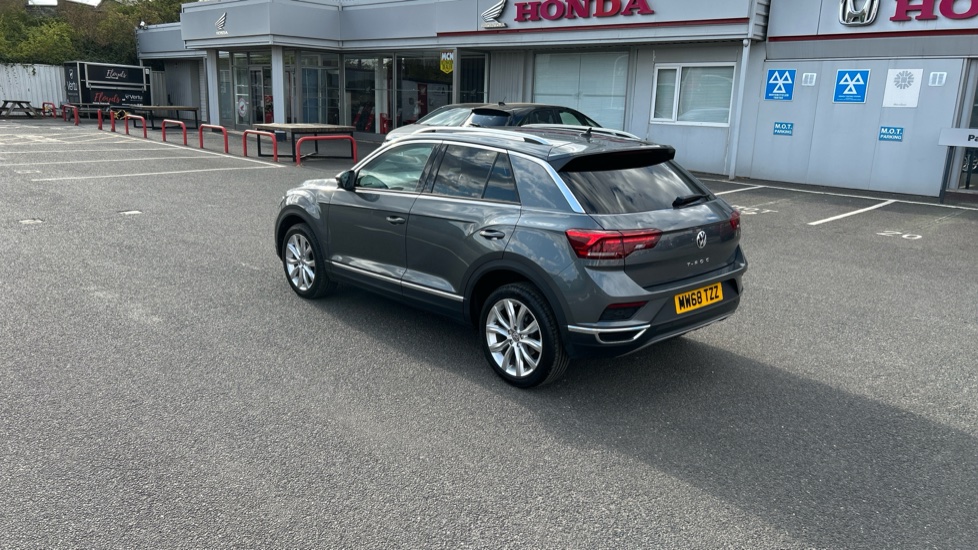 Volkswagen T-Roc 1.5 TSI EVO SEL 5dr Petrol Hatchback - Image 25
