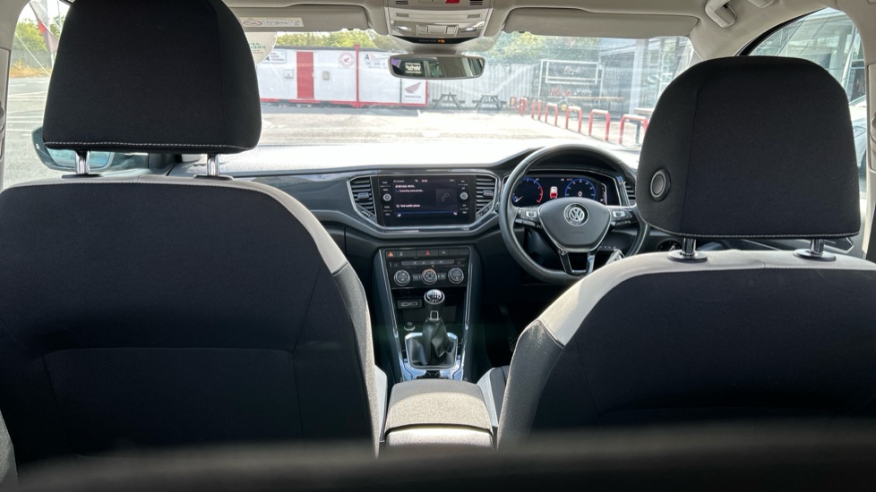 Volkswagen T-Roc 1.5 TSI EVO SEL 5dr Petrol Hatchback - Image 31