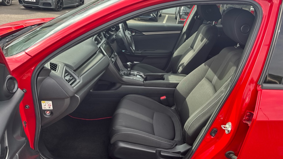 Honda Civic 1.0 VTEC Turbo 126 SR 5dr Petrol Hatchback - Image 46