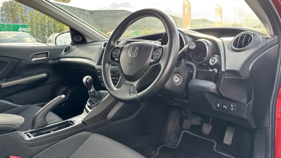 Honda Civic Tourer 1.6 i-DTEC SE Plus 5dr [Nav] Diesel Estate - Image 11