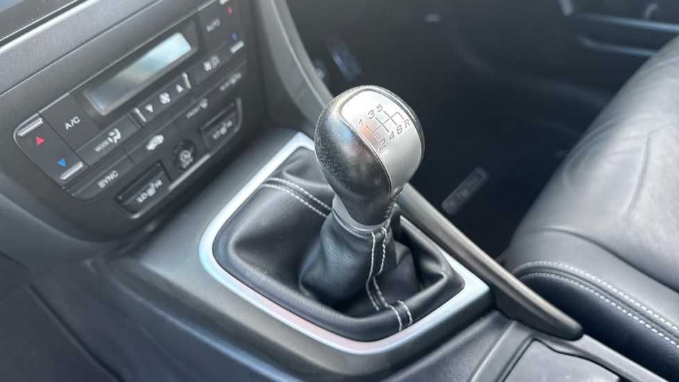 Honda Civic 1.8 i-VTEC SR 5dr Petrol Hatchback - Image 13