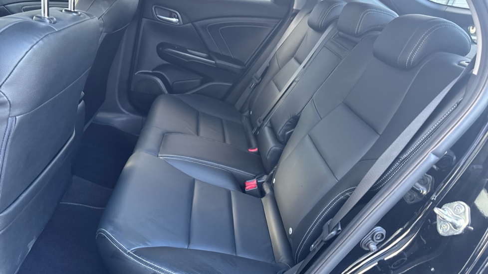 Honda Civic 1.8 i-VTEC SR 5dr Petrol Hatchback - Image 16
