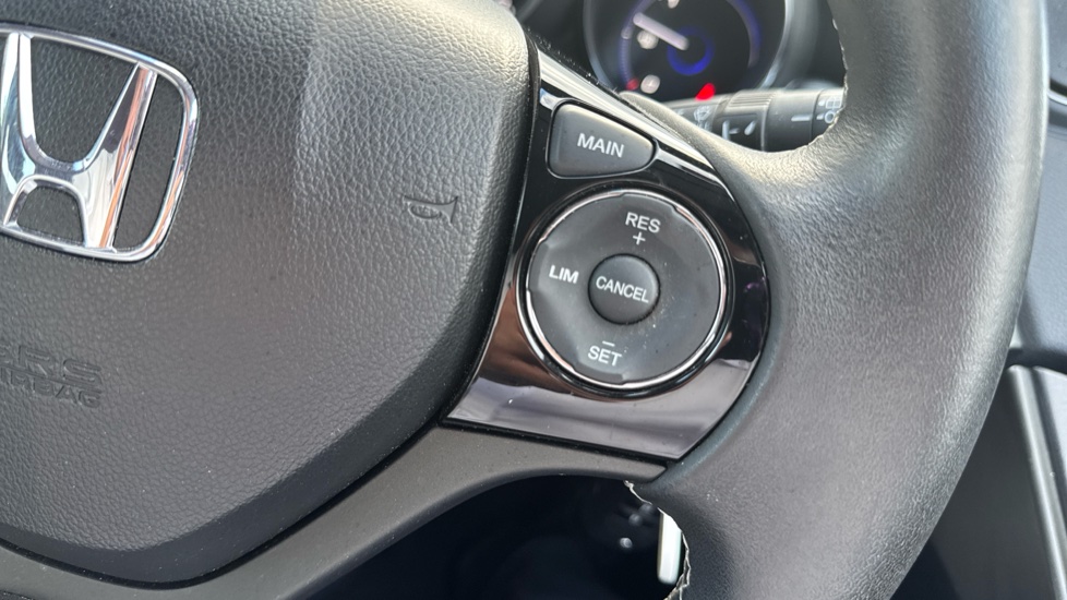 Honda Civic 1.8 i-VTEC SR 5dr Petrol Hatchback - Image 32