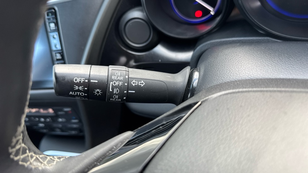 Honda Civic 1.8 i-VTEC SR 5dr Petrol Hatchback - Image 35
