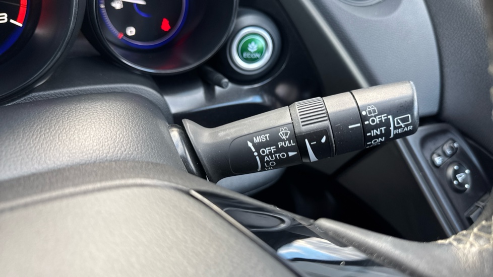 Honda Civic 1.8 i-VTEC SR 5dr Petrol Hatchback - Image 36