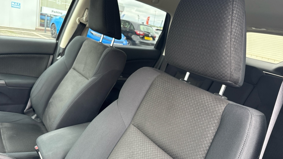 Honda CR-V 1.6 i-DTEC 160 SE Plus 5dr Auto Diesel Estate - Image 39