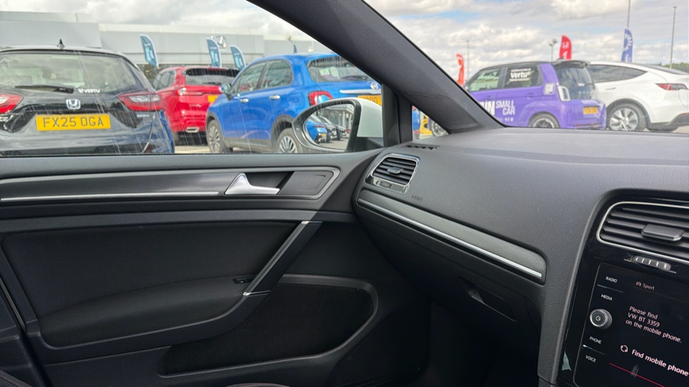 Volkswagen Golf 2.0 TSI 245 GTI Performance 5dr Petrol Hatchback - Image 33