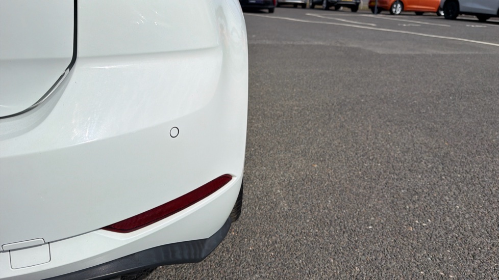 Volkswagen Golf 2.0 TSI 245 GTI Performance 5dr Petrol Hatchback - Image 39