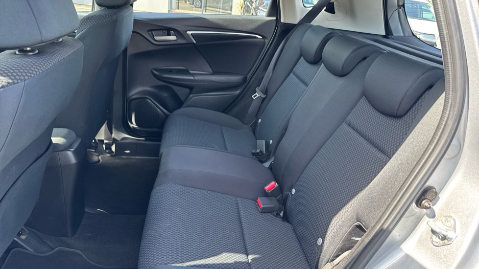 Honda Jazz 1.3 i-VTEC SE 5dr CVT Petrol Hatchback - Image 16