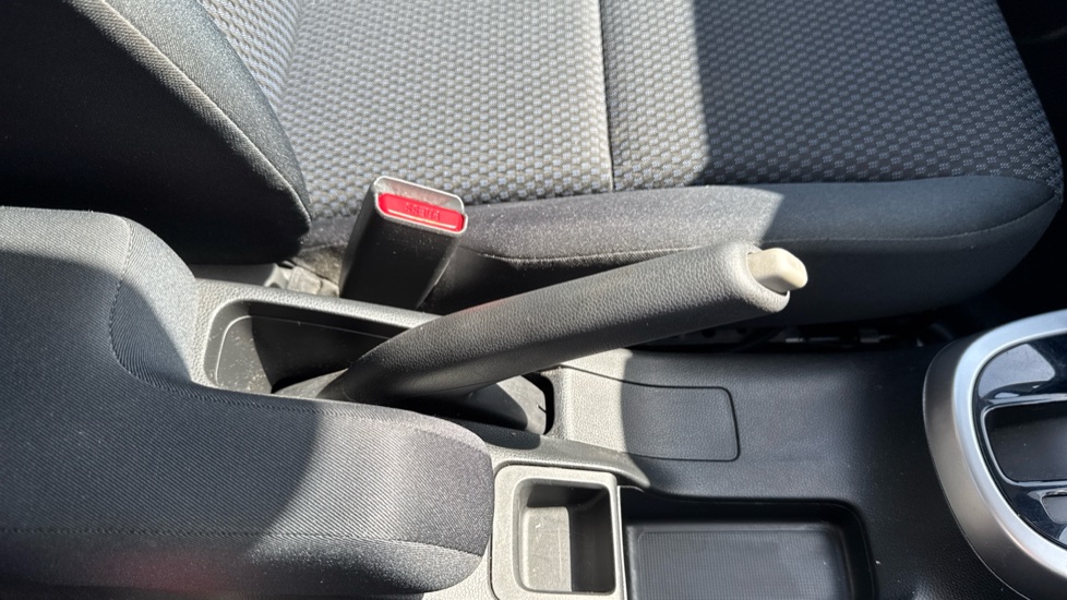 Honda Jazz 1.3 i-VTEC SE 5dr CVT Petrol Hatchback - Image 37