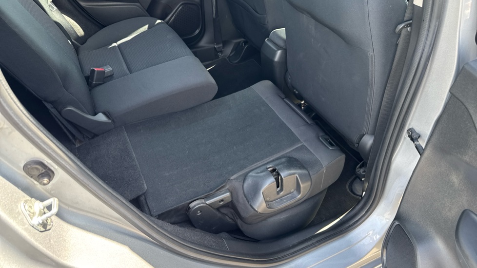 Honda Jazz 1.3 i-VTEC SE 5dr CVT Petrol Hatchback - Image 41