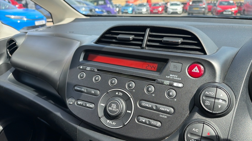 Honda Jazz 1.4 i-VTEC EX 5dr CVT Petrol Hatchback - Image 12