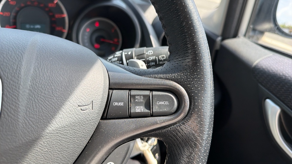 Honda Jazz 1.4 i-VTEC EX 5dr CVT Petrol Hatchback - Image 25